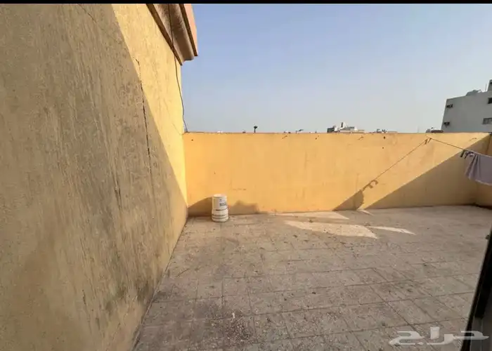 للبيع عماره في حي الضباب 7