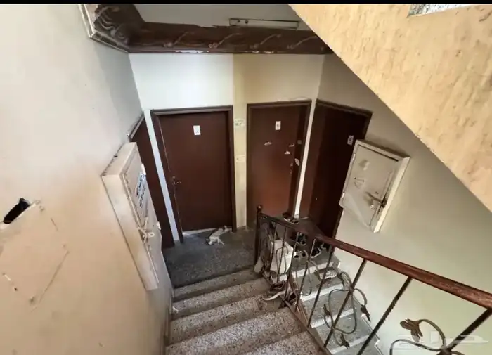 للبيع عماره في حي الضباب 12
