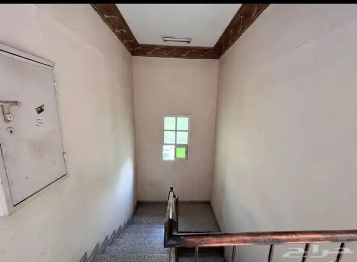 للبيع عماره في حي الضباب 8