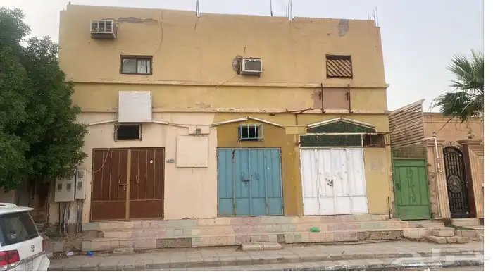 للبيع عماره تجاريه في حفر الباطن شارع هارون الرشيد شارع 30 0