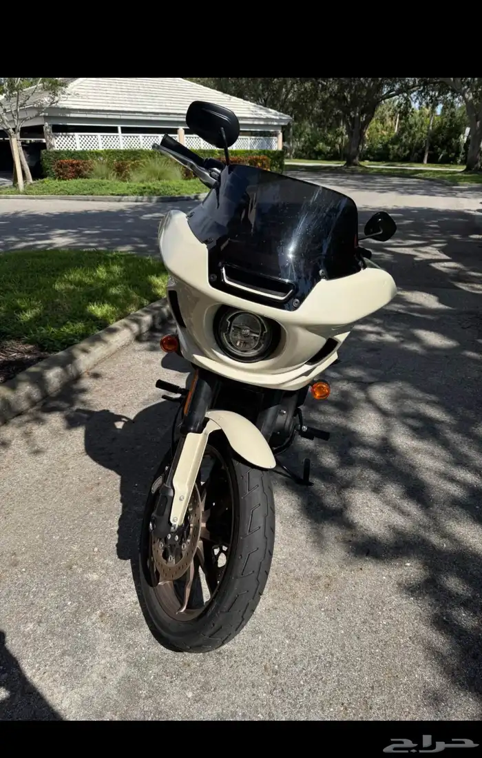 هارلي لو رايدر 2023 Red Rock Low Rider ST 0