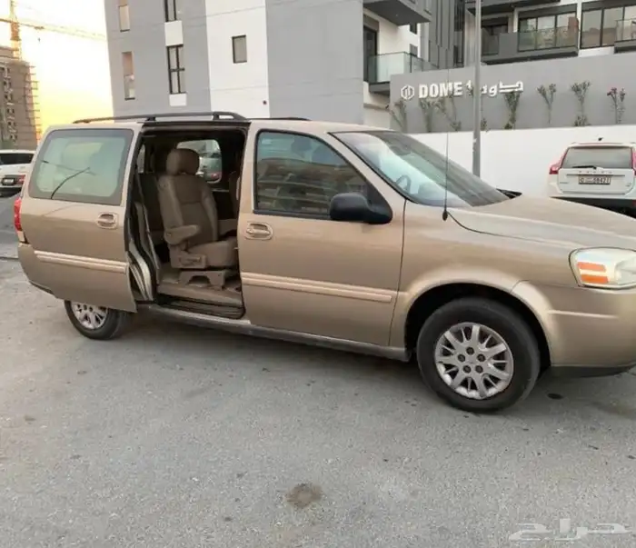 سياره عائليه توصيل مشاوير داخل وخارج الطايف 0