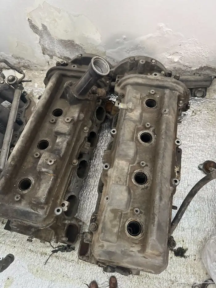 قطع جيب لكزس 2000 الي 2007 1