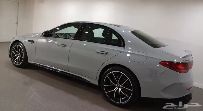 2025 Mercedes E53 AMG سعر جدا منافس 3