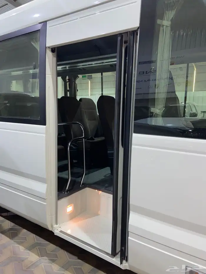 باص كوستر - ديزل - جير عادي - 23 راكب - 2025 18