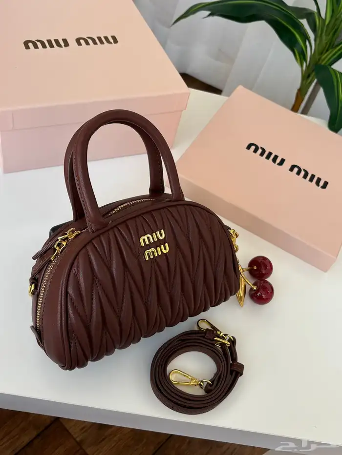 ماركات نسائيه درجه اولى 52