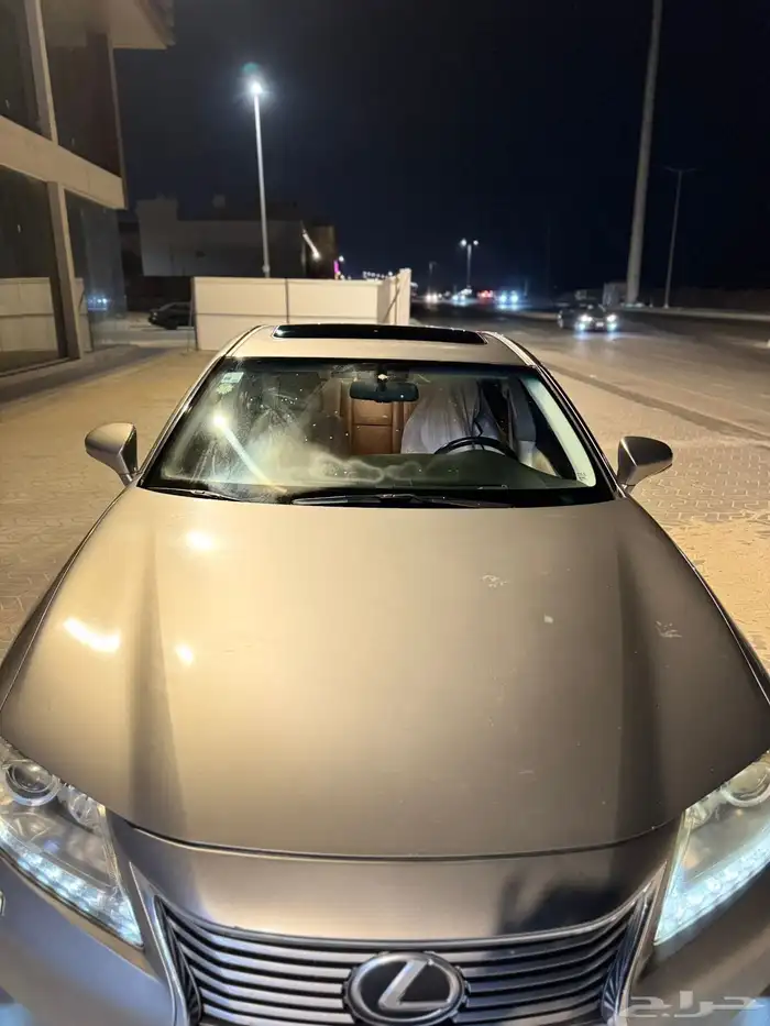 لكزس سعودي ES 250 موديل 2015 نظيفة ومناسبة للمستخدم 1