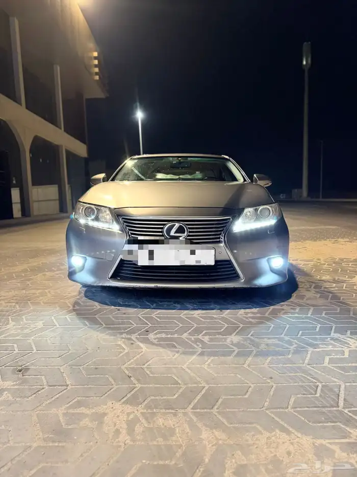 لكزس سعودي ES 250 موديل 2015 نظيفة ومناسبة للمستخدم 10