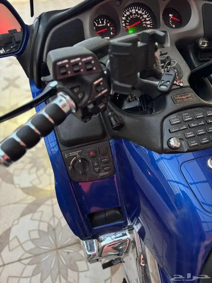 قولد وينق 2002 ماشي 82 الف مايل نظيف ع الشرط 3