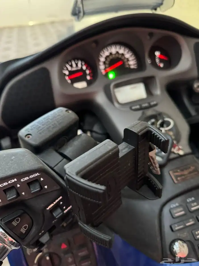 قولد وينق 2002 ماشي 82 الف مايل نظيف ع الشرط 2