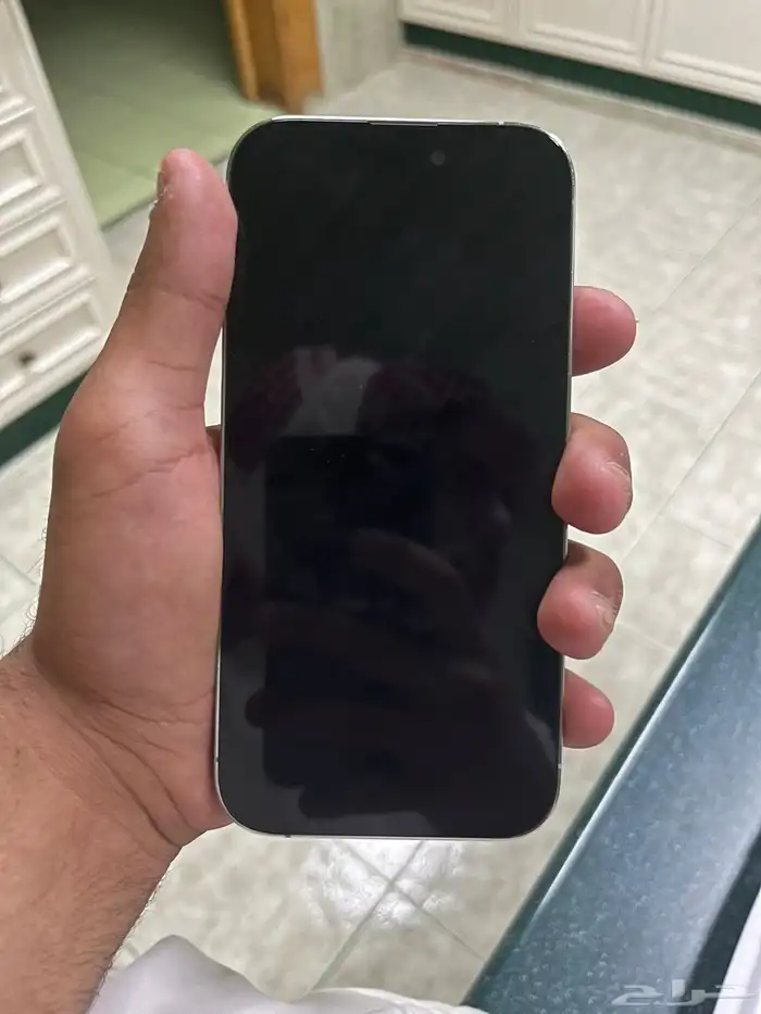 للبيع جوال آيفون 14 برو نظيف شرط 4