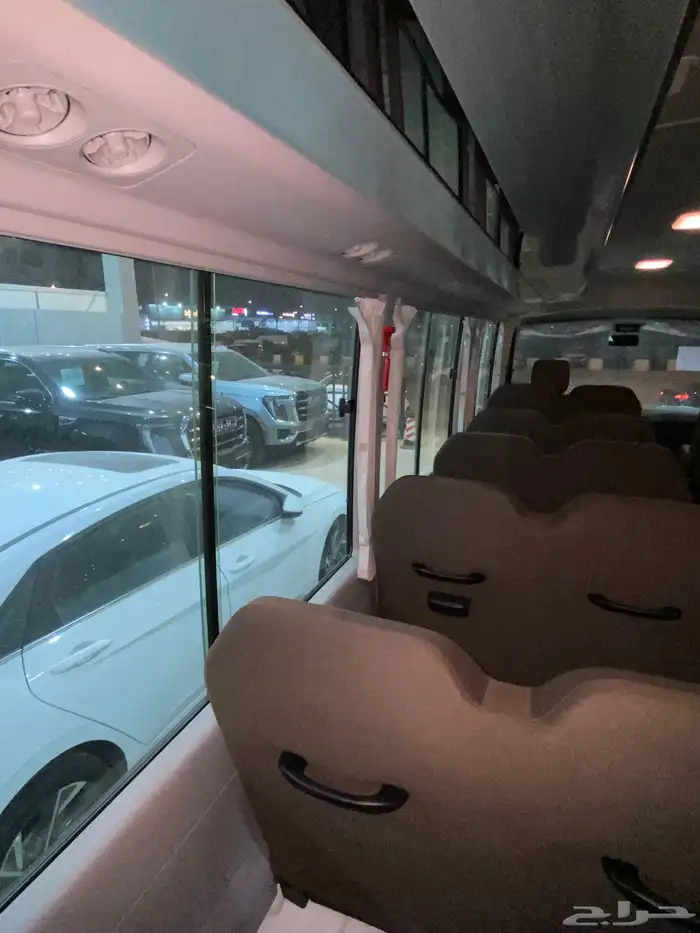باص كوستر - ديزل - جير عادي - 23 راكب - 2025 15