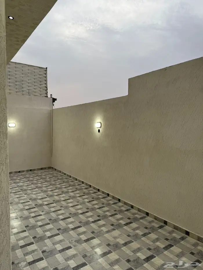 دور 6 غرف بحوش للبيع وادي جليل 0