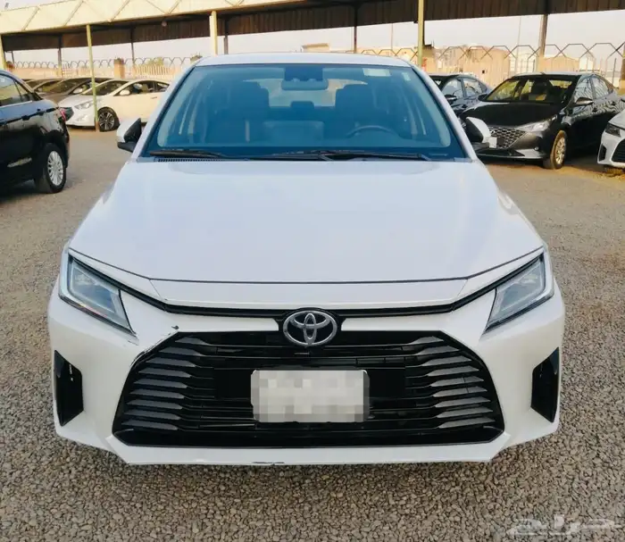 تويوتا يارس 2023 0