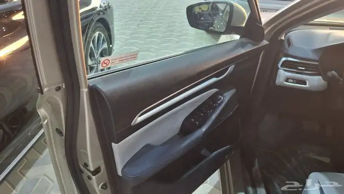 جيلي امجراند 2023 فئه GF مستعمله مفحوصه مضمونه مصينه 5