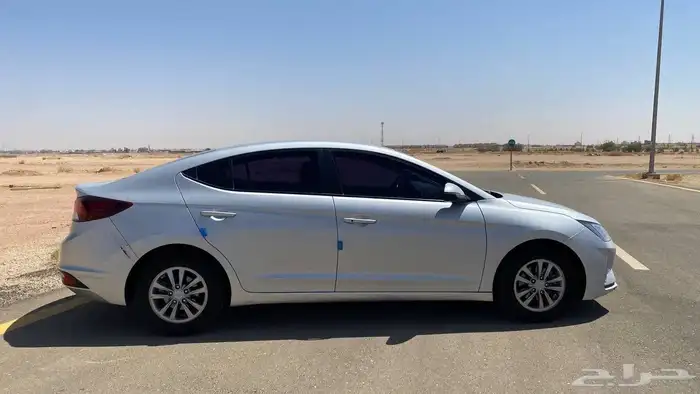 للبيع النترا ( افانتي ) وارد كوريا بنزين 3