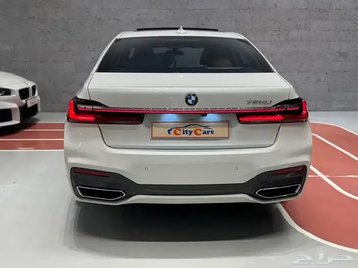 بي ام دبليو 730 15