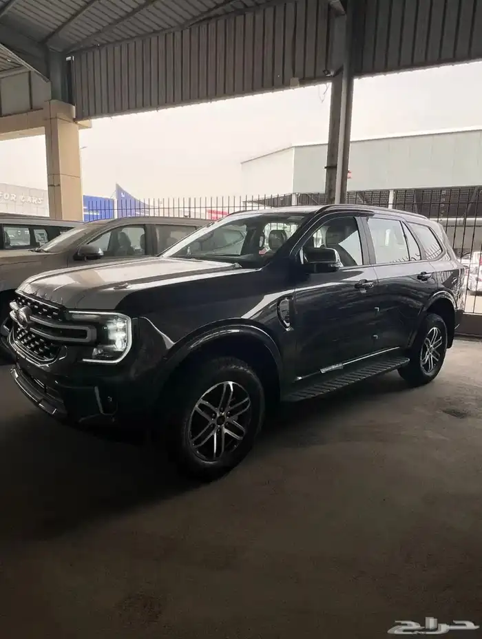 فورد ايفرست 2025 XLS بنزين بالنقد والتقسيط 4