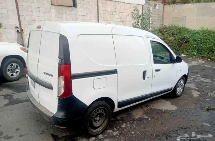 للايجار دوكر رينو فان 0
