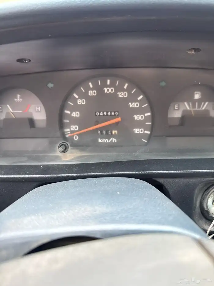 للبيع هايلكس موديل 92 مخزن 12