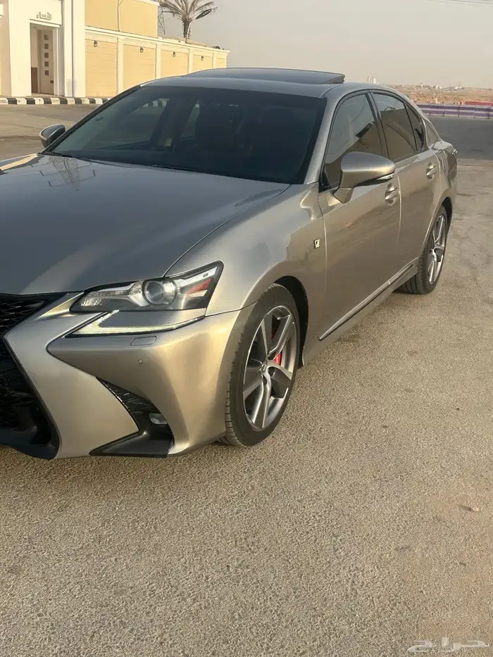 للبيع لكزس gs2018 0
