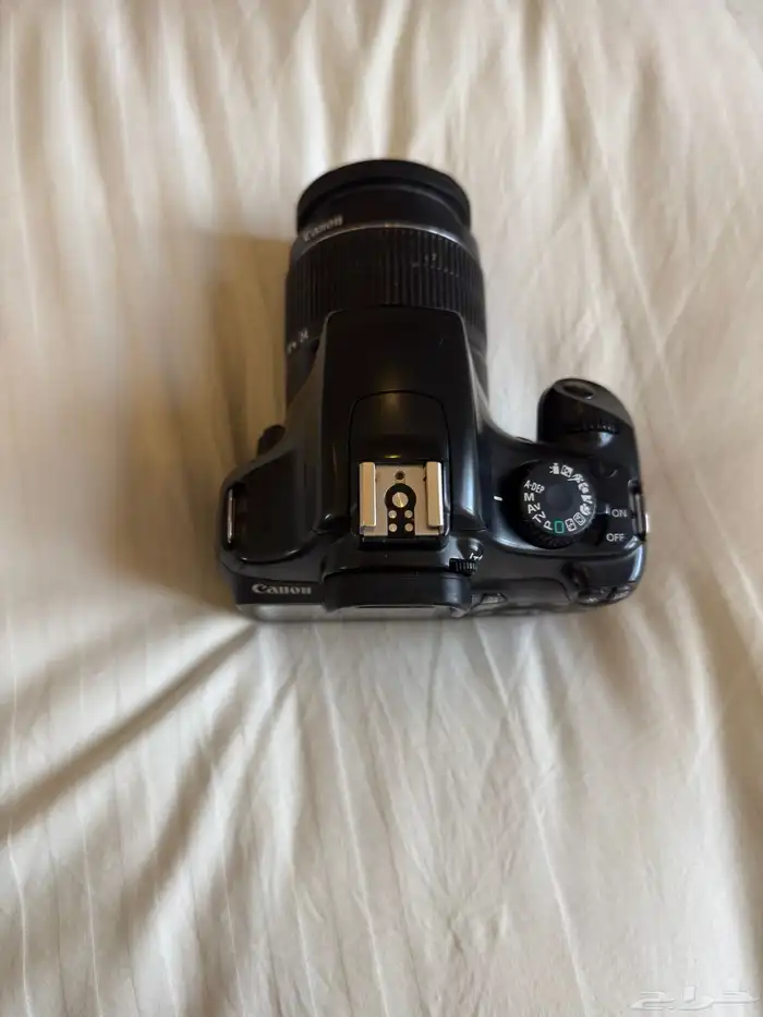 كاميرا كانون 1100D مع عدسة EFS 18-55 mm نظيفة جدا 1