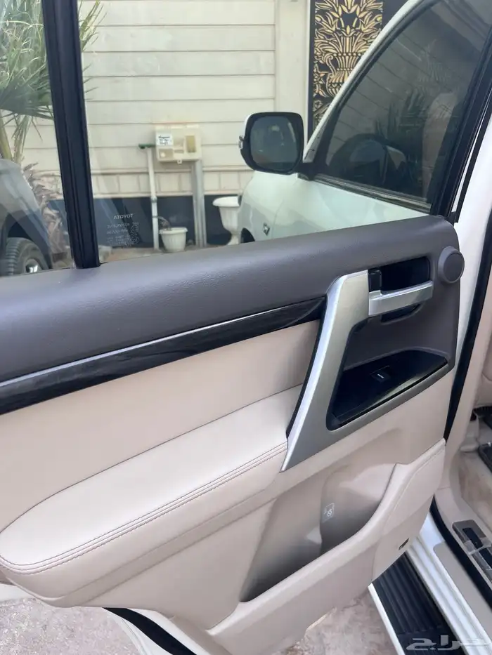 جيب لاندكروزر VXR3 2018 فل كامل سعودي نظيف 11