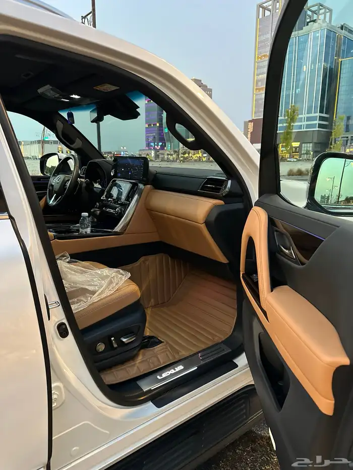 جيب لكزس LX600 BB فل كامل موديل 2024 15
