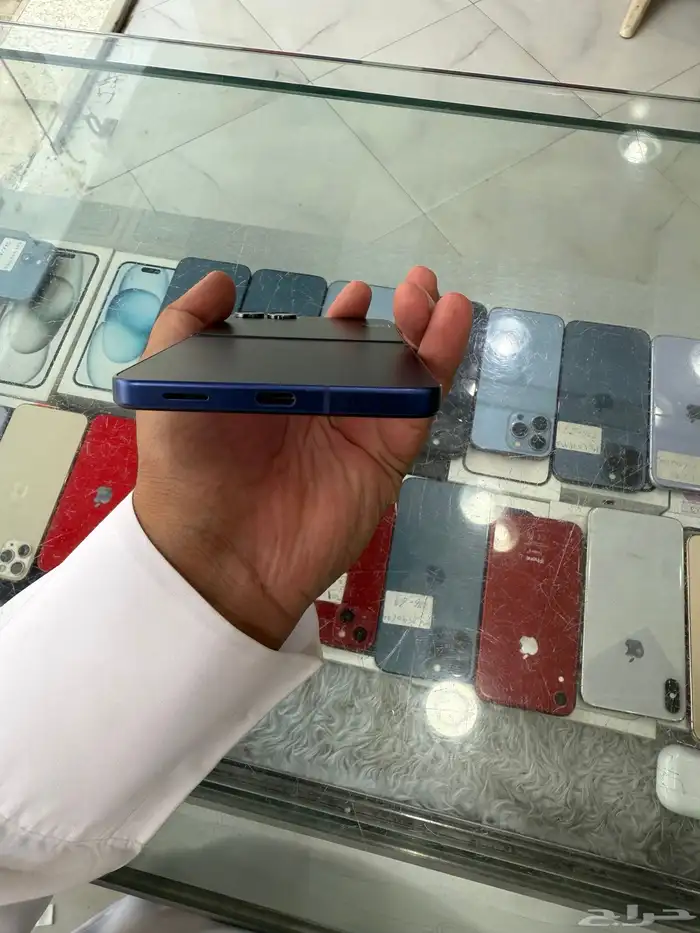 جالكسي زد فليب 7 ذاكره 512 استخدام اسبوعين ازرق 4