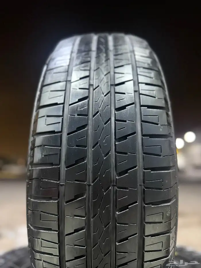 255 70 18 كفرات مستخدمة سائلون نضيف ومشروطة 24 0