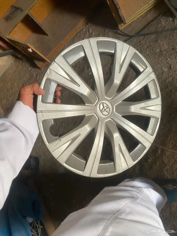 للبيع صدام ددسن   طاست كامري وكاله   شبك ددسن نيكل و اسود 7