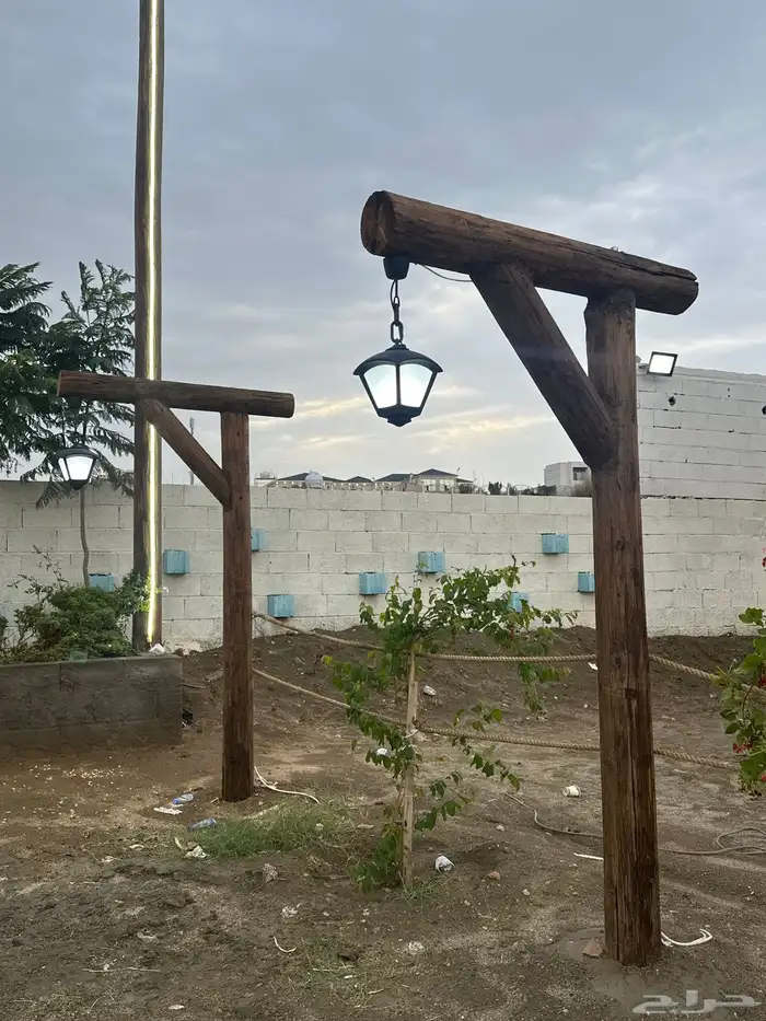 اعمده عمدان اناره خشبيه جوده عاليه 10