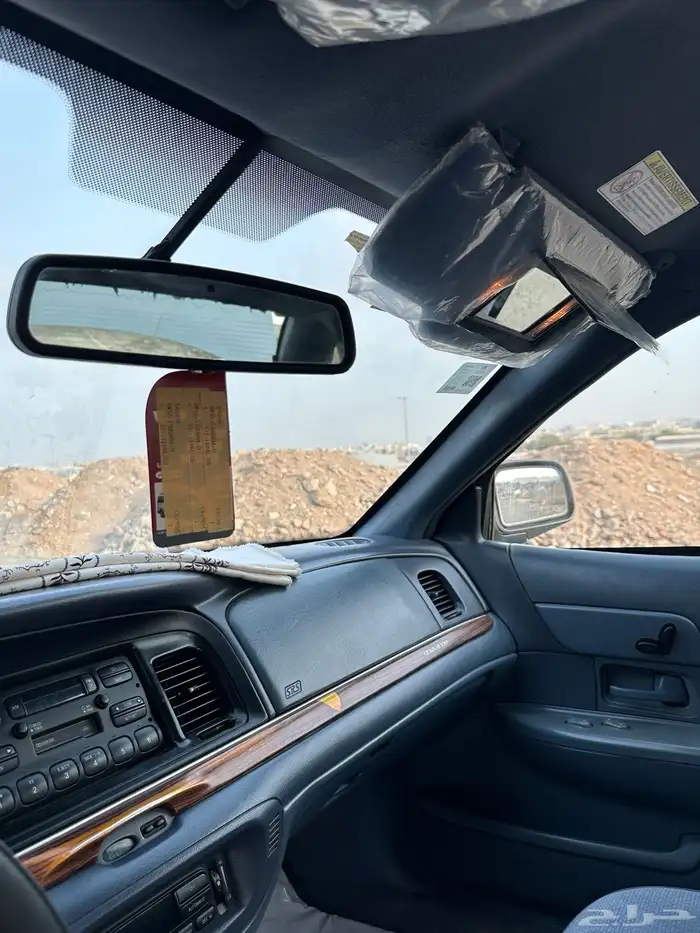 فورد كروان فكتوريا 1997 11