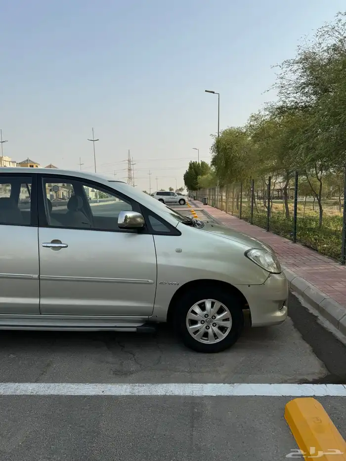 اينوفا 2011 نص فل 2