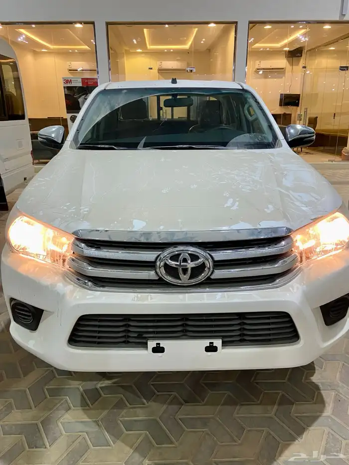هايلكس غمارتين 4 4 DLX - اتوماتيك - بنزين 2025 - كاش   بنك 0