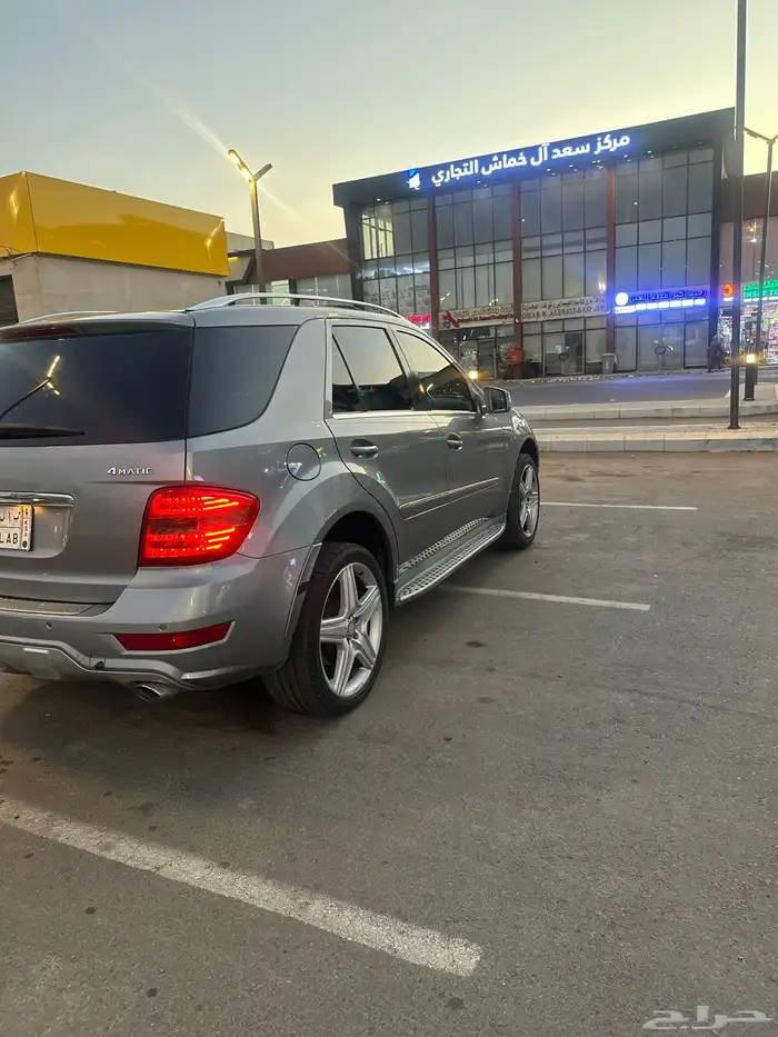 للبيع مرسدس ML350 3