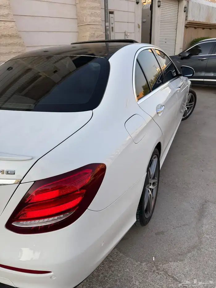 مارسيدس E220d 2018 فل كامل 10