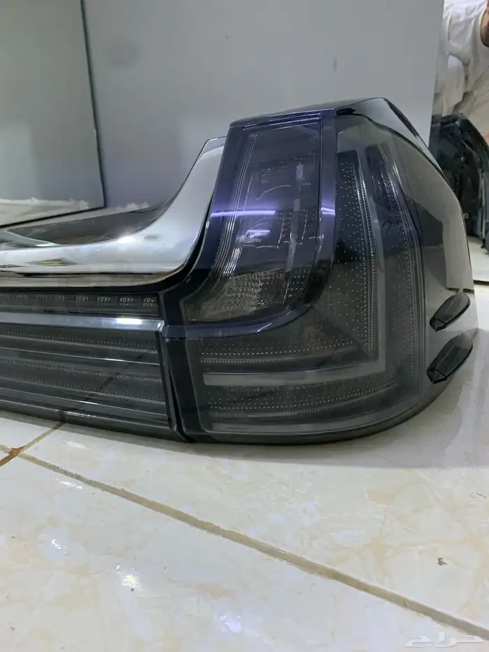 اصطبات لكزس 570 خلفية 0