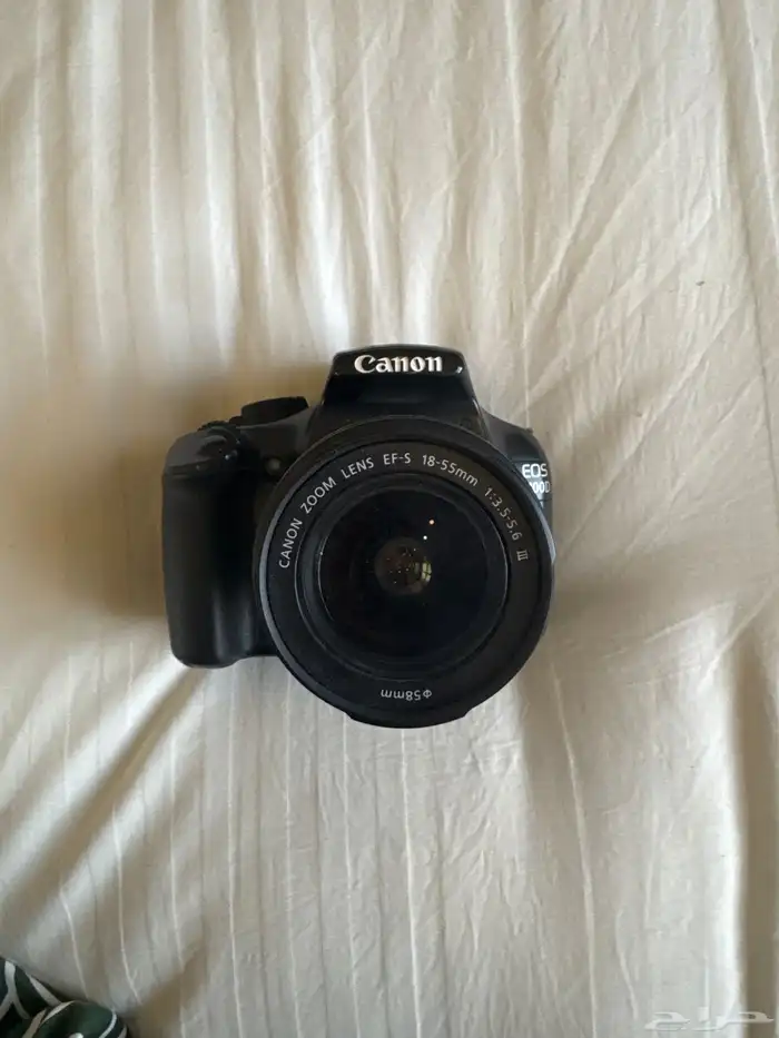 كاميرا كانون 1100D مع عدسة EFS 18-55 mm نظيفة جدا 4