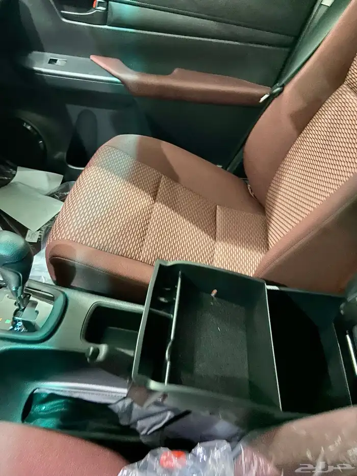 هايلكس غمارتين 4 4 DLX - اتوماتيك - بنزين 2025 - كاش   بنك 9