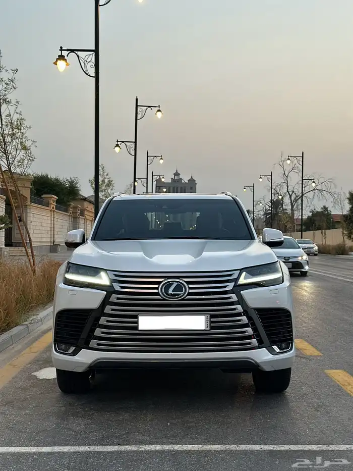 جيب لكزس LX600 BB فل كامل موديل 2024 9