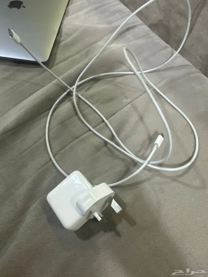 ماك بوك اير M1 للبيع 2