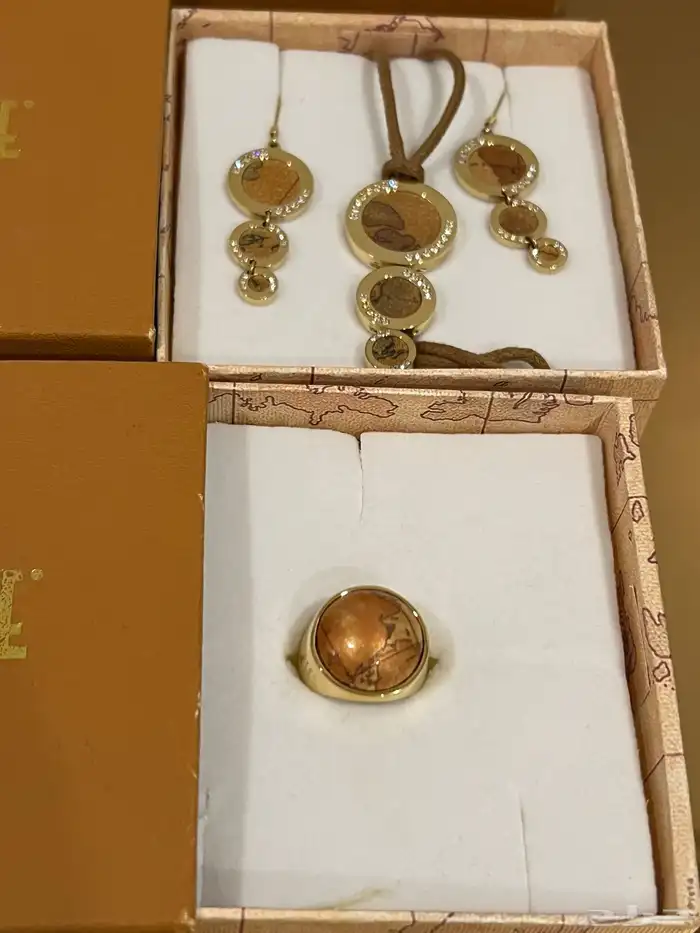 اكسسوارات ماركة الفيرو مارتيني 1