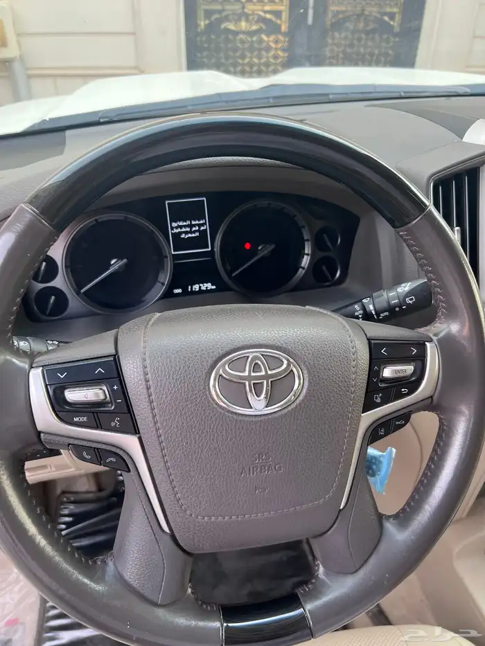 جيب لاندكروزر VXR3 2018 فل كامل سعودي نظيف 5