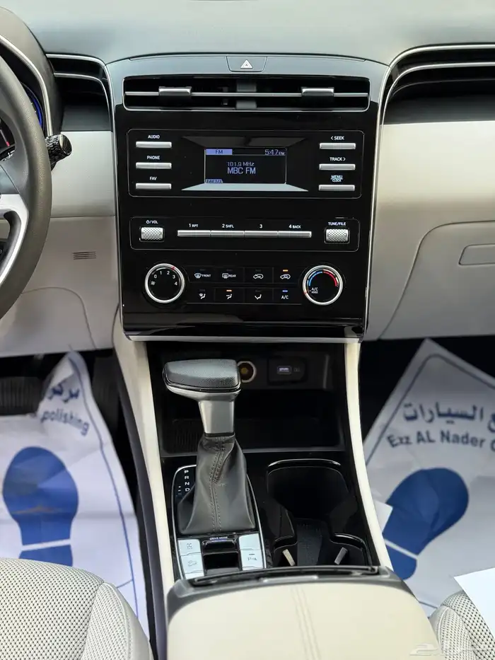 هونداي توسان 2022 دفع رباعي ( محرك كبير بنزين ) عداد 8 الاف 10
