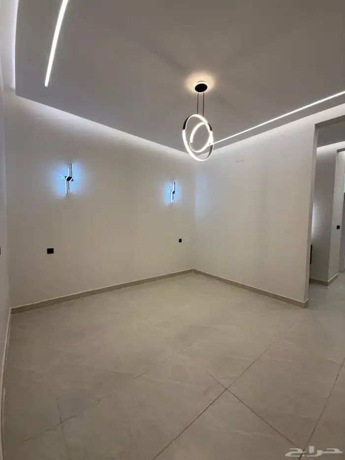 للبيع شقق ارضيه وروف علويه بالقرب من حديقه المليون المحاله 21