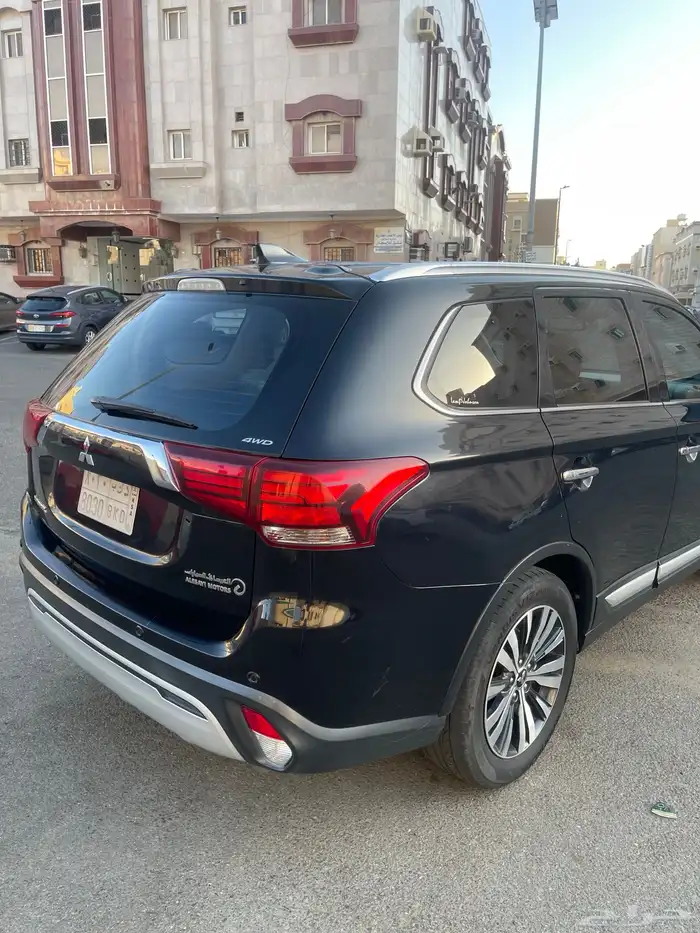 اوتلاندر 2019 للبيع 3