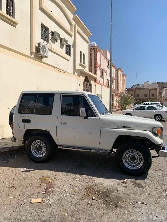 جيب ربع87 3