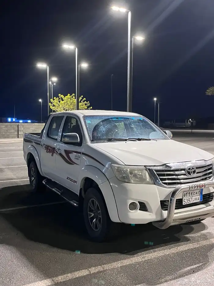 هايلوكس مديل 2014 ممشى 180 الف 3