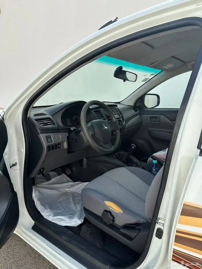 متسوبيشي L200 2018 بنزين 12